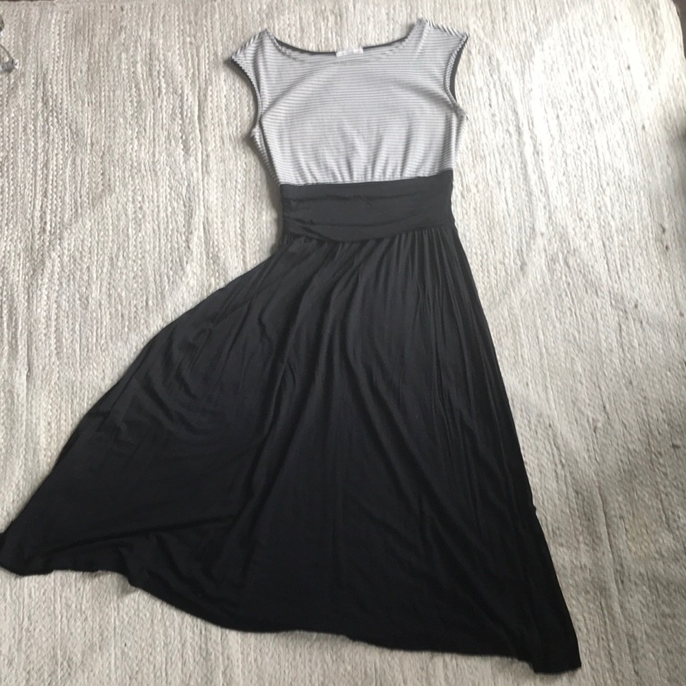 Midi dress with swing skirt